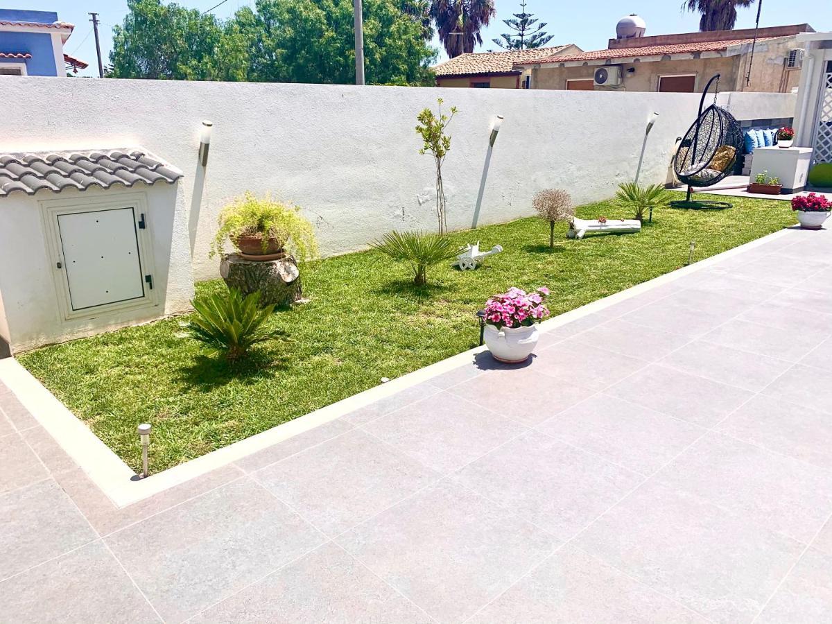 Villa White Sicilia Santa Maria Del Focallo Exterior photo